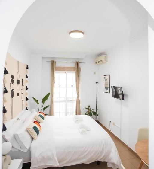 סטודיו סטנדרט עם מרפסת, Naim Guest House Nerja