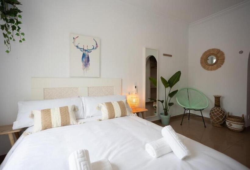 חדר סטנדרט עם מרפסת, Naim Guest House Nerja