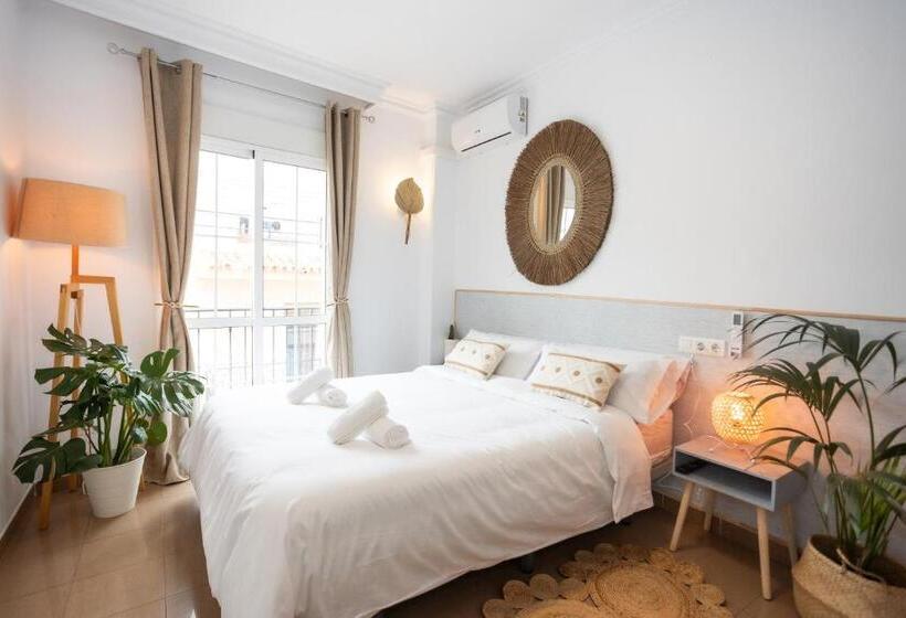 סטודיו סופריור, Naim Guest House Nerja