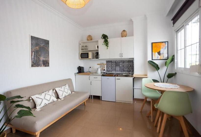 דירת חדר נוף לים, Naim Guest House Nerja