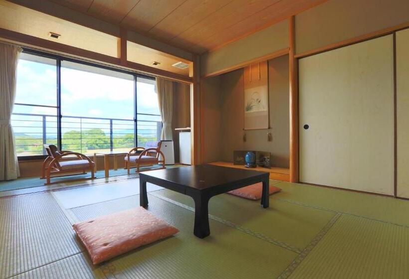 Economy Triple Room, 南郷温泉　二葉屋