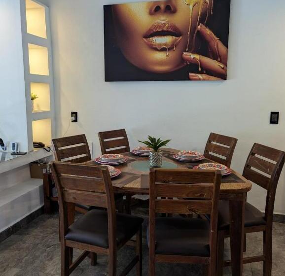 آپارتمان 2 خوابه, Apartamento Colibrí