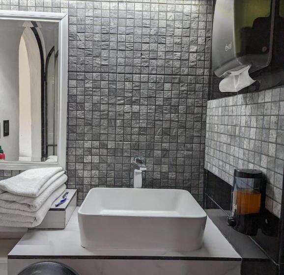 آپارتمان 2 خوابه, Apartamento Colibrí