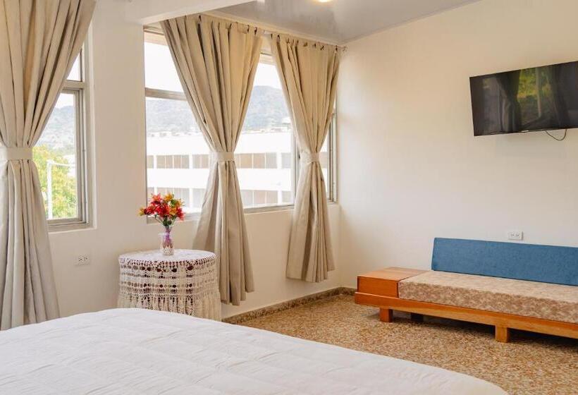 اتاق لوکس, Ganadero