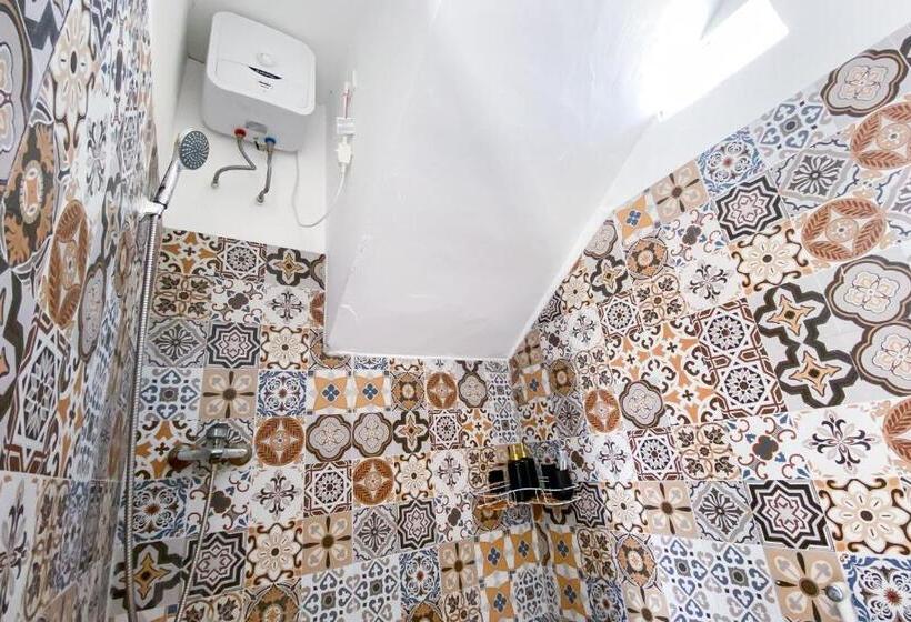 اتاق استاندارد, Kana Guest House Mitra Reddoorz