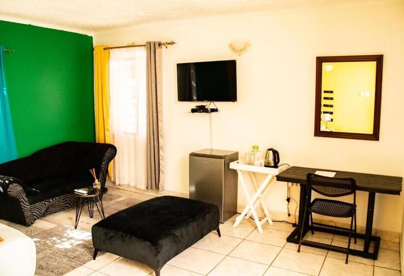 اتاق لوکس با تخت بزرگ, Shape Inn Guest House