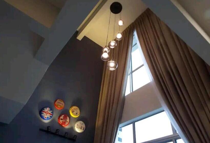 آپارتمان لوکس 1 خوابه, Barrington Square Apartment