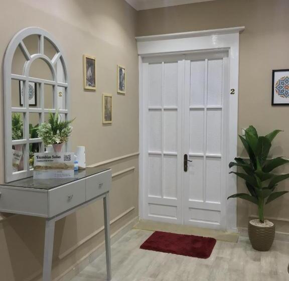 سوئیت 2 خوابه, Yacoubian Suites