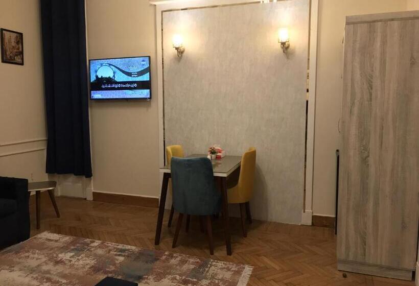 مجموعه ویستا شهر, Yacoubian Suites