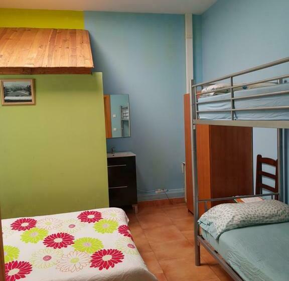 Standard Quadruple Room, Albergue Kortarixar