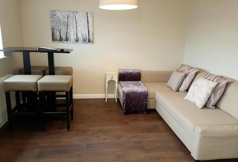 آپارتمان 2 خوابه, Belfast House