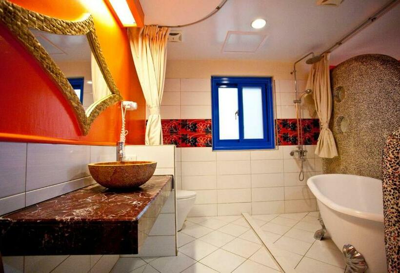 اتاق استاندارد, Golden Sea Inn