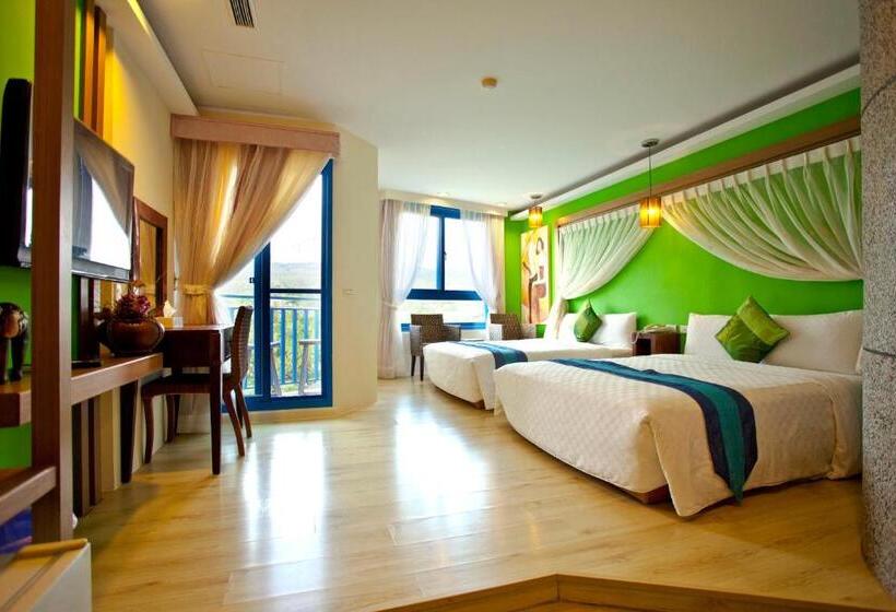اتاق استاندارد چهار تخته, Golden Sea Inn
