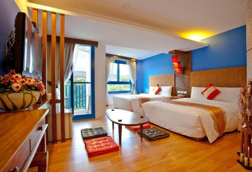اتاق استاندارد چهار تخته, Golden Sea Inn