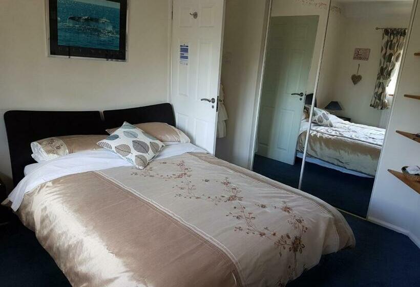 اتاق استاندارد با تخت بزرگ, Chimneys B&b Free Night When Available