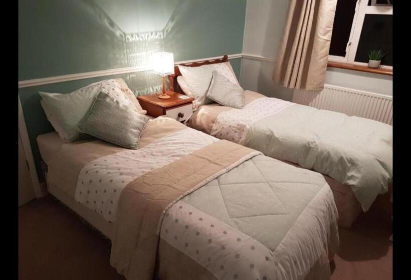 اتاق لوکس, Chimneys B&b Free Night When Available