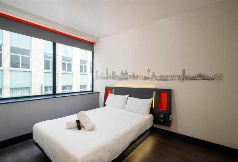 اتاق استاندارد برای معلولان, Easyhotel Liverpool