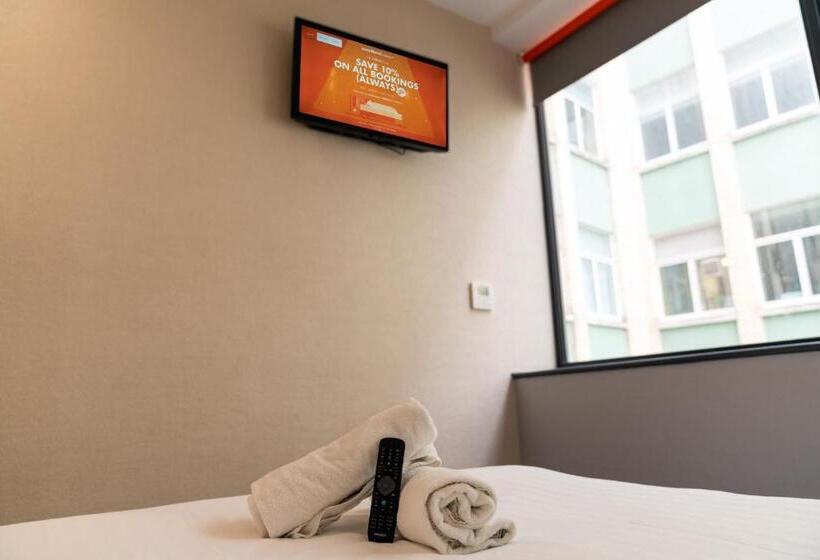 اتاق استاندارد برای معلولان, Easyhotel Liverpool