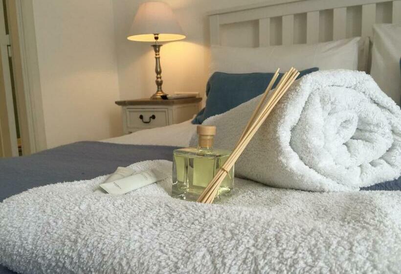 اتاق لوکس, Bettola Del Re Home Boutique B&b
