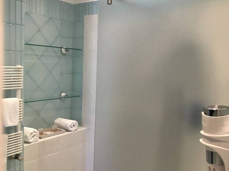 اتاق لوکس, Bettola Del Re Home Boutique B&b