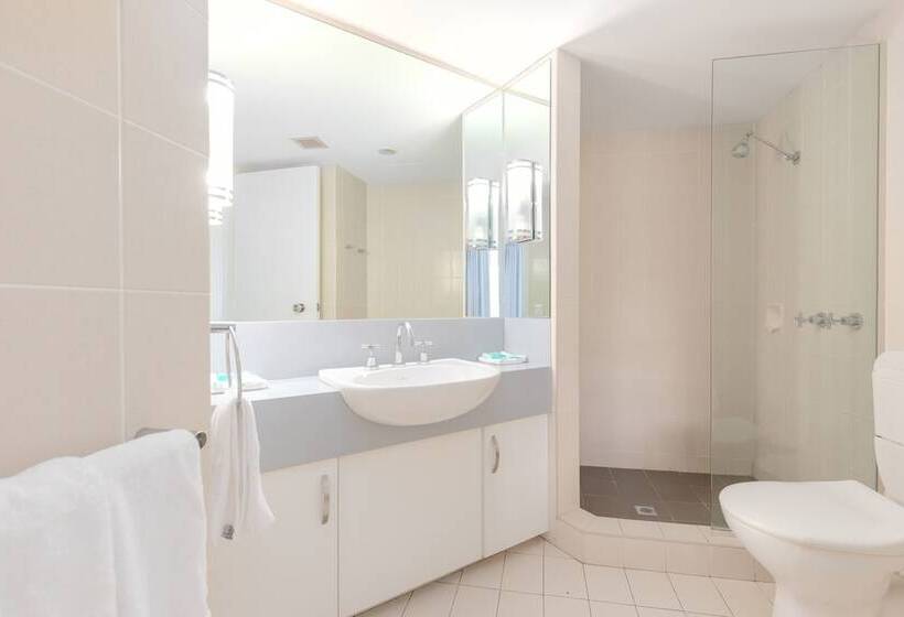 استودیوی استاندارد, Charlesworth Bay Beach Resort