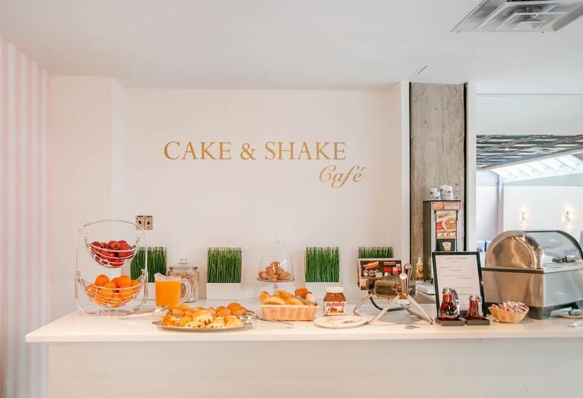 اتاق کلاس بیزنس, Empire Suites