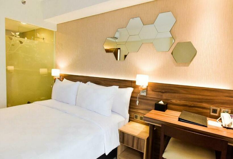 اتاق سوپریور, Golden Tulip Essential Tangerang