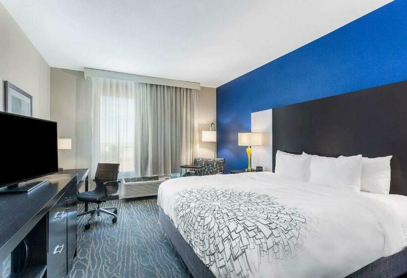 اتاق استاندارد با تخت بزرگ, La Quinta By Wyndham Odessa North   Sienna Tower