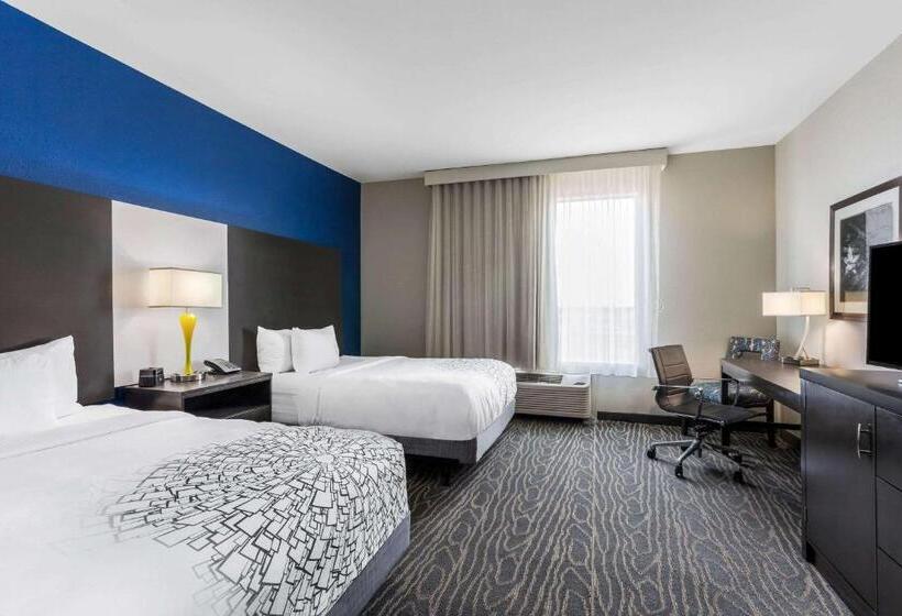 اتاق استاندارد برای معلولان, La Quinta By Wyndham Odessa North   Sienna Tower