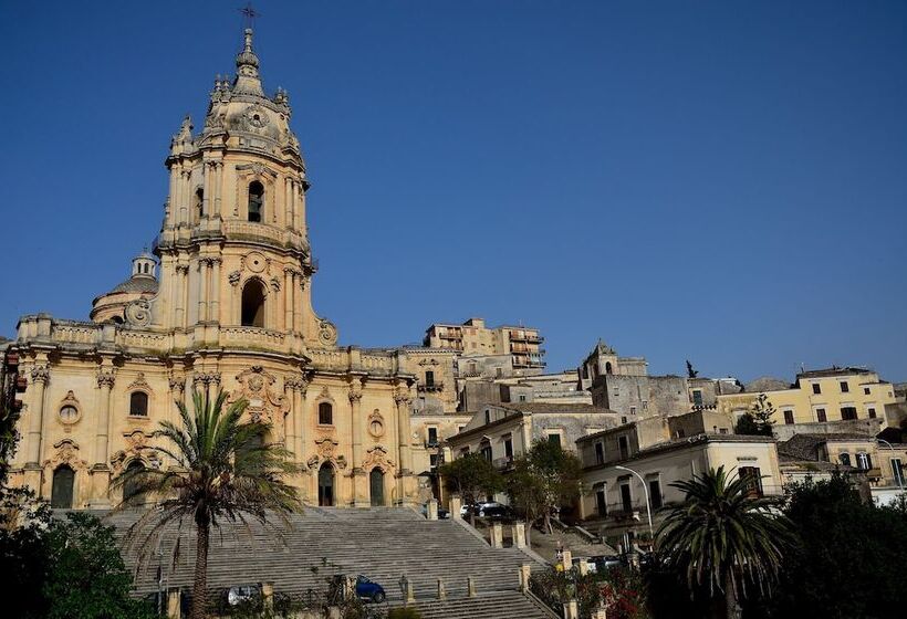 اتاق سوپریور با چشم‌انداز, San Giorgio Modica