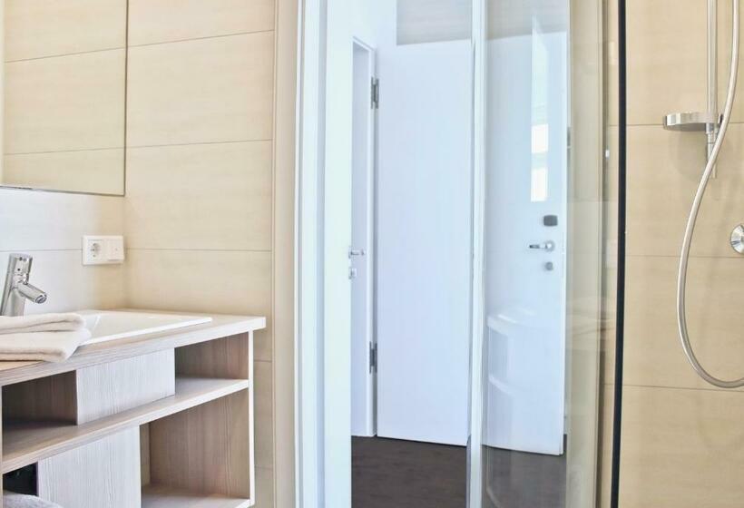اتاق استاندارد, Viva Hotel Lübeck