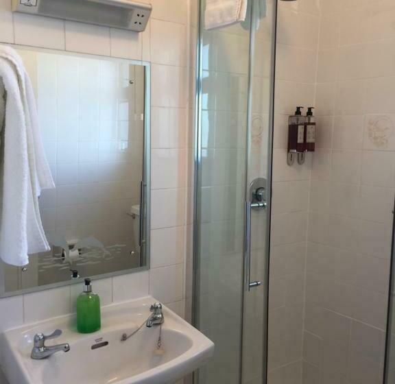 اتاق استاندارد, Tigh Fitz Bed & Breakfast