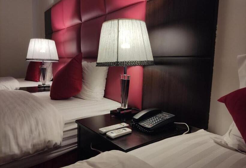 اتاق استاندارد سه نفره, فندق ميلانا Milana