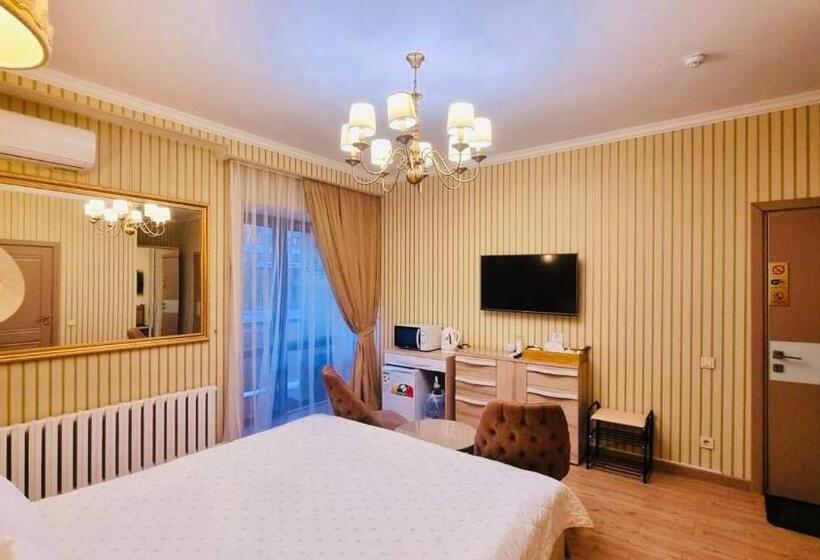 اتاق اکونومی, Altyn