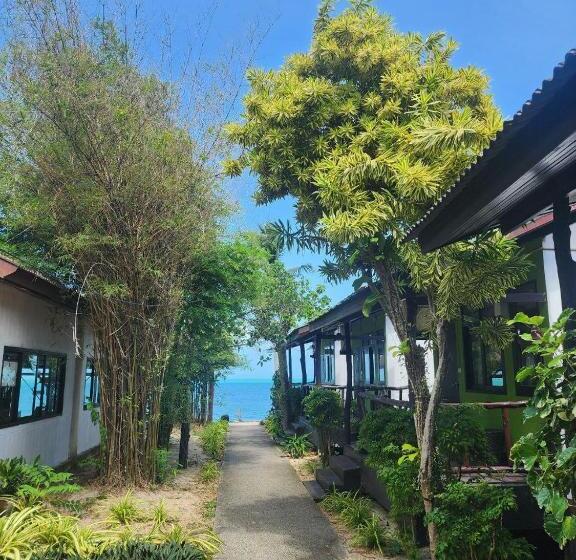 اتاق استاندارد, A Little Bungalows By Beach