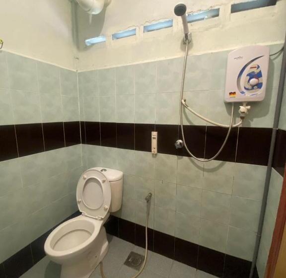 اتاق لوکس خانوادگی, Oyo 90910 Homestay D Lalang Inn