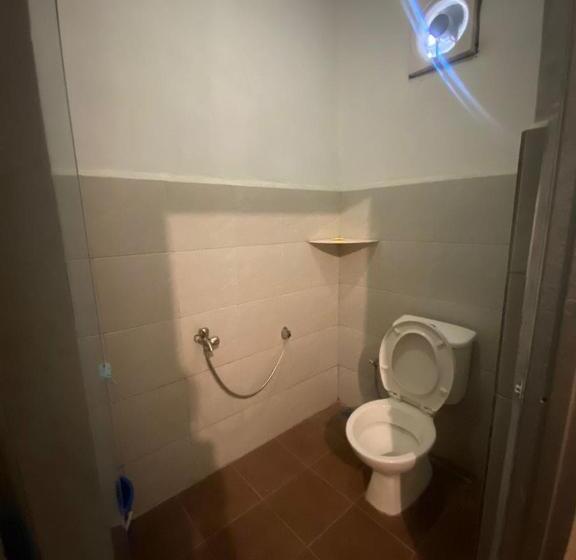 سوئیت 2 خوابه, Oyo 90910 Homestay D Lalang Inn