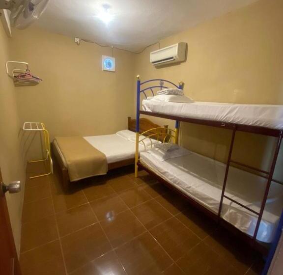سوئیت 2 خوابه, Oyo 90910 Homestay D Lalang Inn