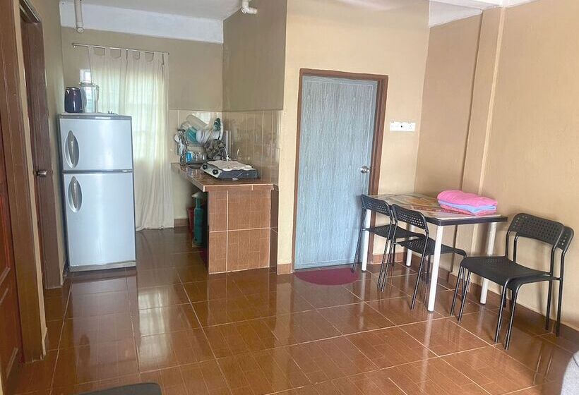 سوئیت 2 خوابه, Oyo 90910 Homestay D Lalang Inn