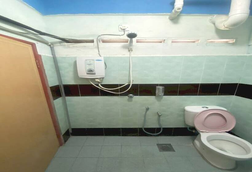 سوییت جونیور, Oyo 90910 Homestay D Lalang Inn