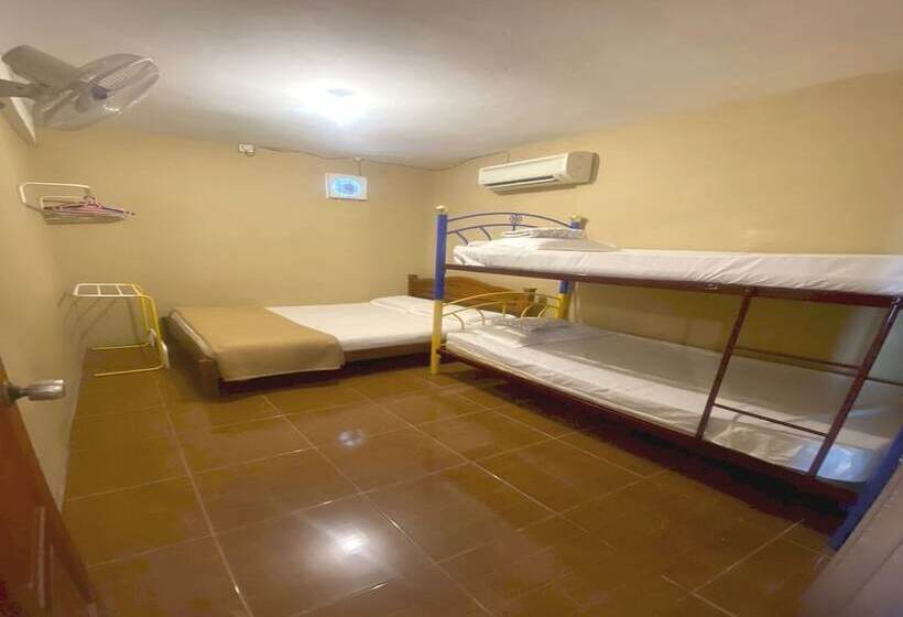 سوئیت 2 خوابه, Oyo 90910 Homestay D Lalang Inn