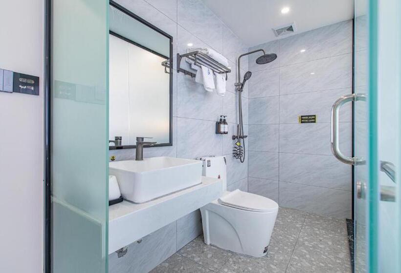 اتاق لوکس با تخت بزرگ, Zhuhai Golden Lake Bay