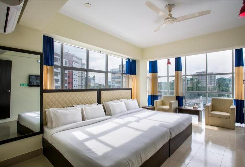 اتاق لوکس سه تخته, New Hotel Grand View
