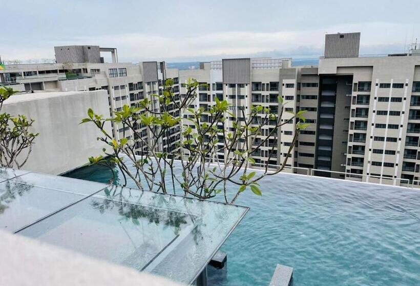استودیو استاندارد با بالکن, Nilai Youth City Residence