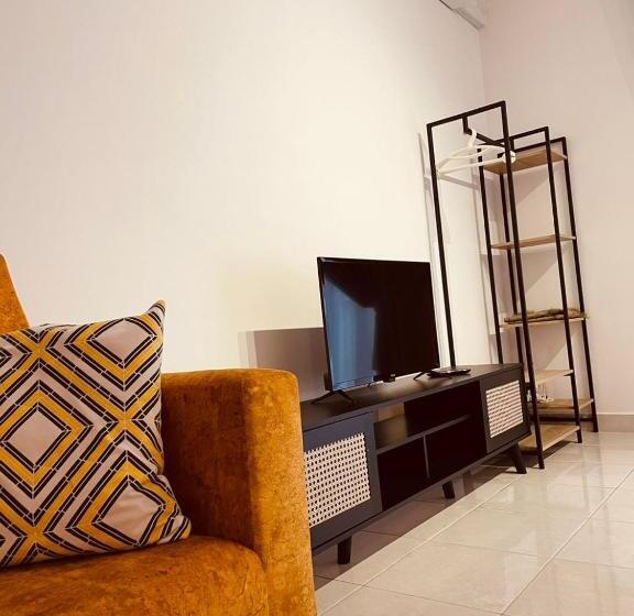 استودیو استاندارد با بالکن, Nilai Youth City Residence