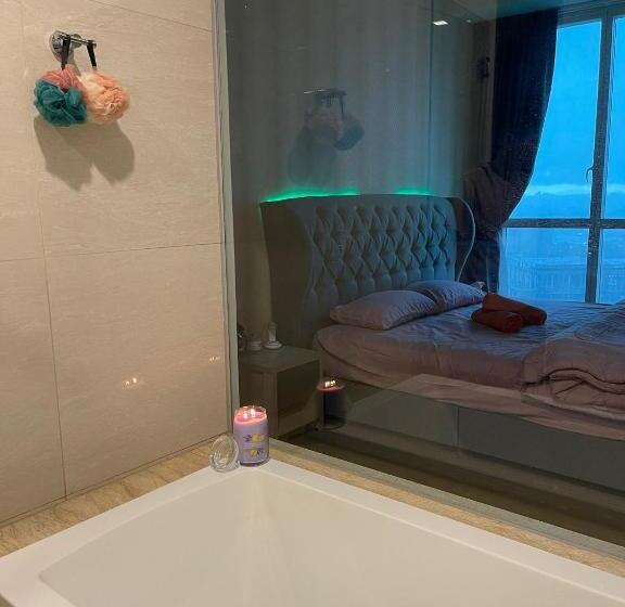 آپارتمان 1 خوابه با چشم‌انداز دریا, 超赞海景高级公寓 浪漫香薰浴缸泡澡 Nexflix Youtube Wifi 喜欢浪漫宁静的您怎可错过