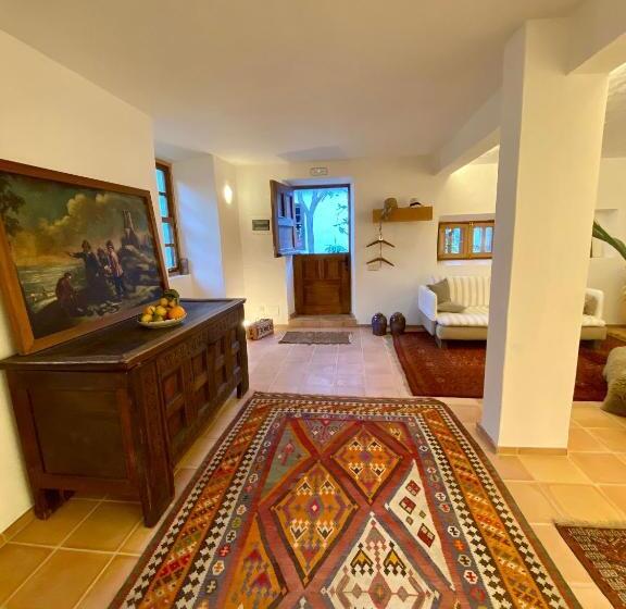 سوییت با چشم‌انداز باغ, La Rayuela Suites