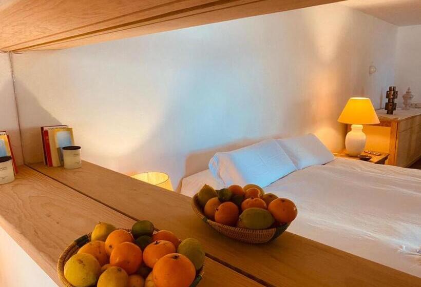 سوییت با چشم‌انداز باغ, La Rayuela Suites