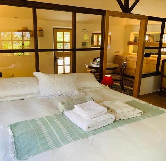 سوییت با چشم‌انداز دریا, La Rayuela Suites
