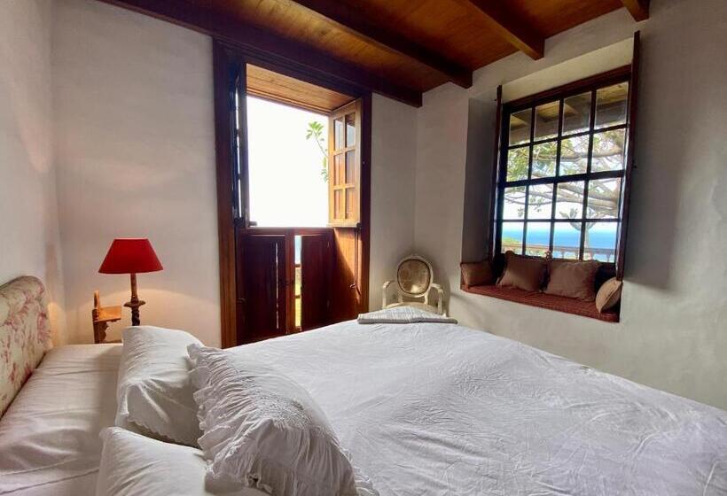 اتاق خانوادگی با چشم‌انداز باغ, La Rayuela Suites